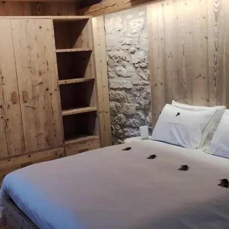 بيت ضيافة Il Falco غاليو